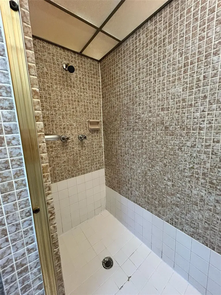 4850 SW 63rd Terrace Davie FL 33314