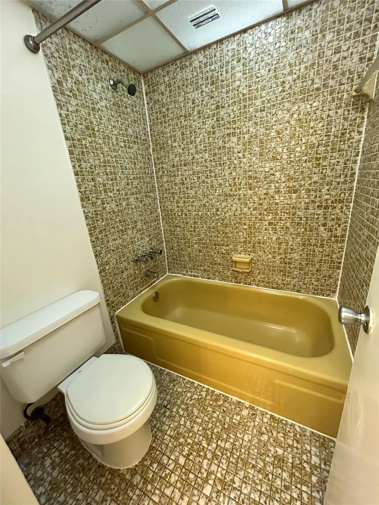 4850 SW 63rd Terrace Davie FL 33314