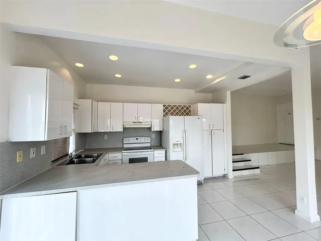 4850 SW 63rd Terrace Davie FL 33314