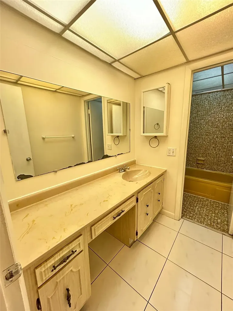 4850 SW 63rd Terrace Davie FL 33314