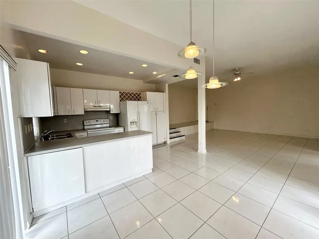 4850 SW 63rd Terrace Davie FL 33314