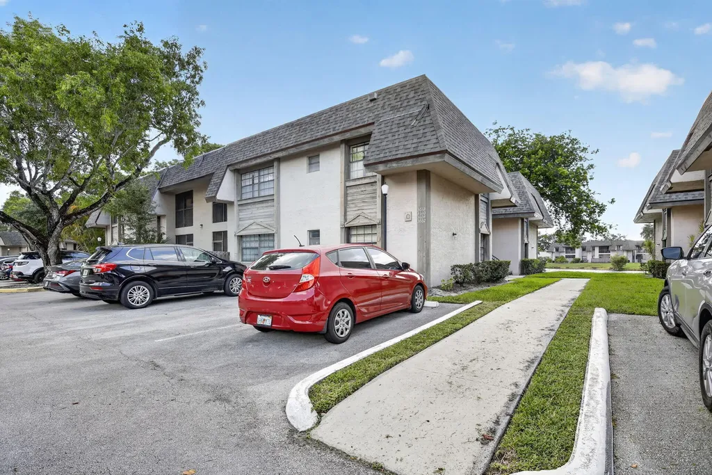 3610 NW 95th Terrace Sunrise FL 33351