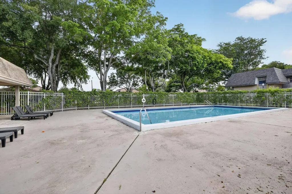 3610 NW 95th Terrace Sunrise FL 33351