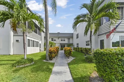 548 Capri L Delray Beach FL 33484
