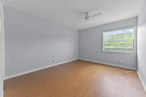 548 Capri L Delray Beach FL 33484