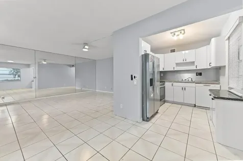 548 Capri L Delray Beach FL 33484