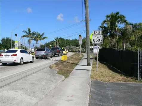 41 Williams Road West Park FL 33023