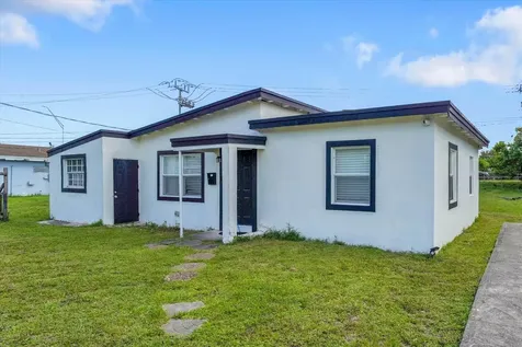 41 Williams Road West Park FL 33023