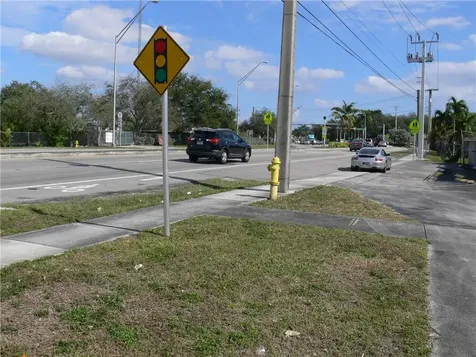 41 Williams Road West Park FL 33023