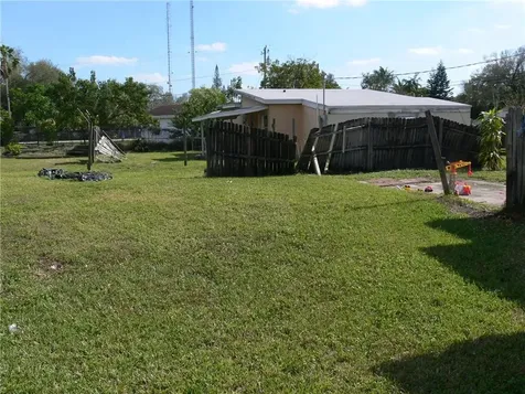 41 Williams Road West Park FL 33023