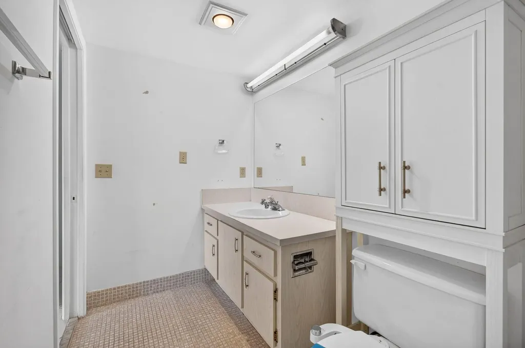 4039 Hythe C Boca Raton FL 33434