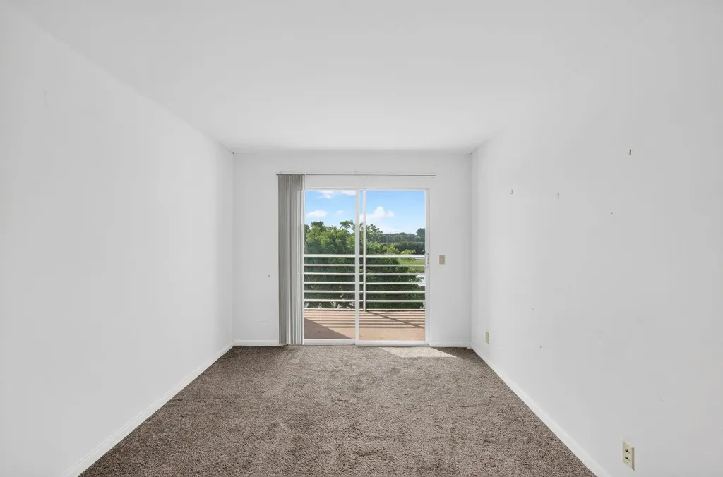 4039 Hythe C Boca Raton FL 33434
