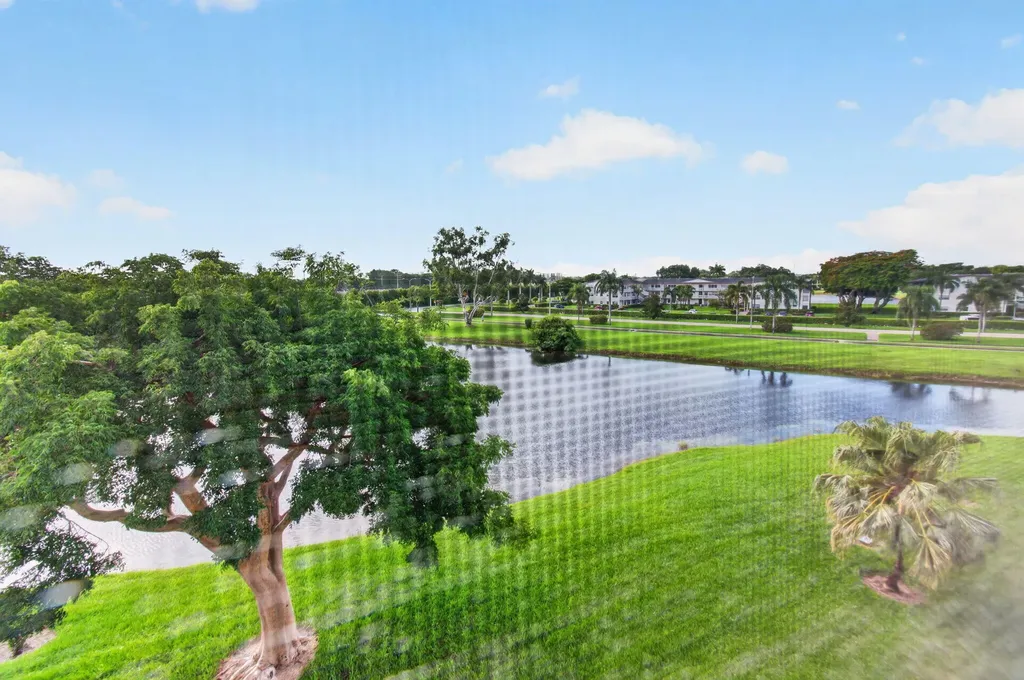 4039 Hythe C Boca Raton FL 33434