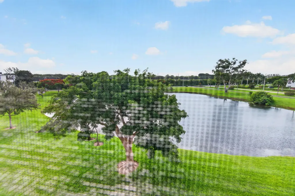 4039 Hythe C Boca Raton FL 33434