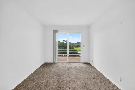4039 Hythe C Boca Raton FL 33434