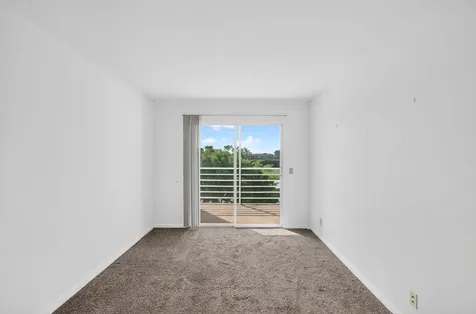 4039 Hythe C Boca Raton FL 33434