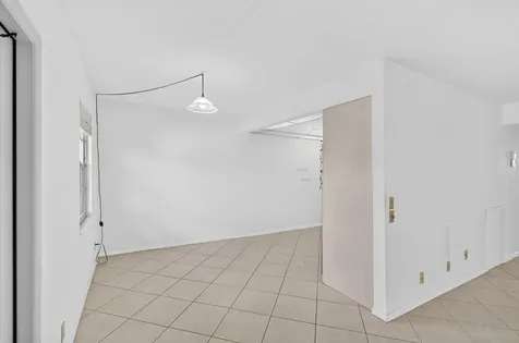 4039 Hythe C Boca Raton FL 33434