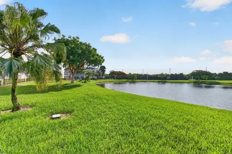 4039 Hythe C Boca Raton FL 33434