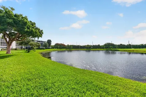 4039 Hythe C Boca Raton FL 33434