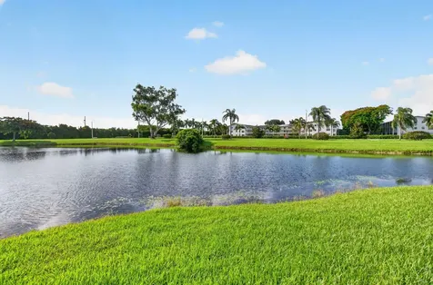 4039 Hythe C Boca Raton FL 33434