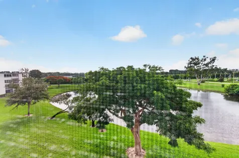 4039 Hythe C Boca Raton FL 33434