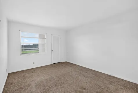 4039 Hythe C Boca Raton FL 33434