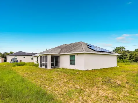 2501 E 17th Street Lehigh Acres FL 33972