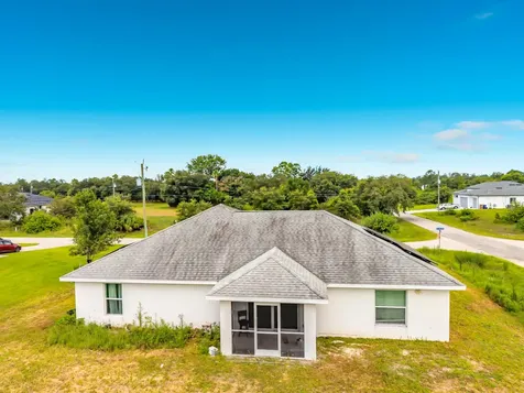 2501 E 17th Street Lehigh Acres FL 33972