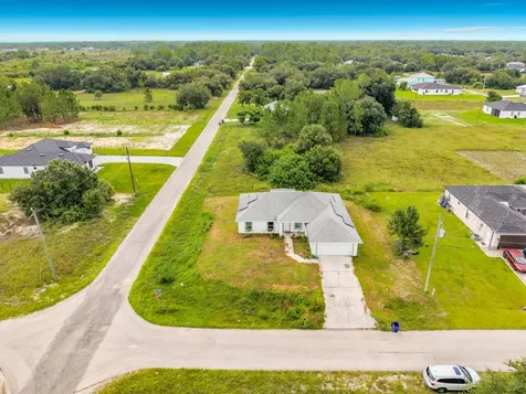 2501 E 17th Street Lehigh Acres FL 33972