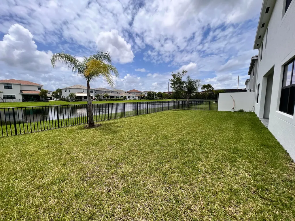 7181 Villamar Way Lake Worth FL 33463