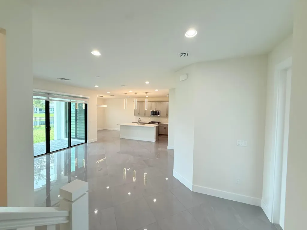 7181 Villamar Way Lake Worth FL 33463