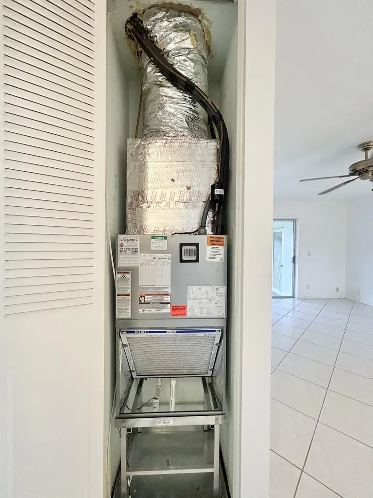 2885 Crosley Drive E West Palm Beach FL 33415