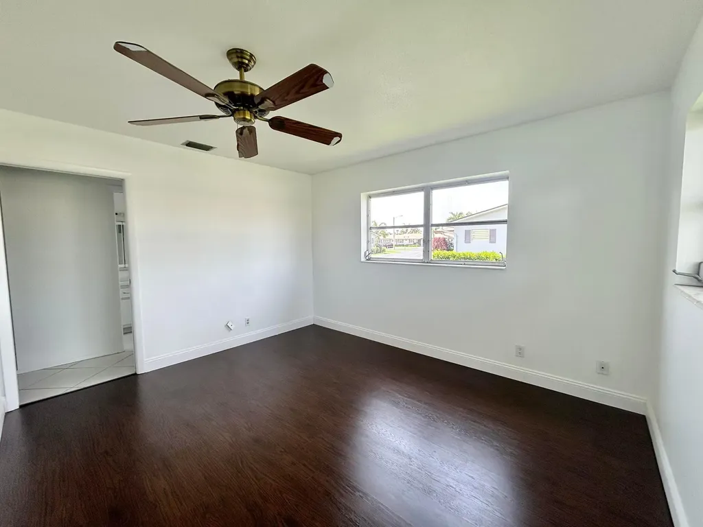 2885 Crosley Drive E West Palm Beach FL 33415