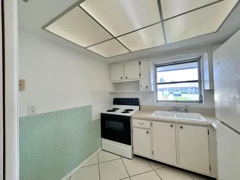2885 Crosley Drive E West Palm Beach FL 33415