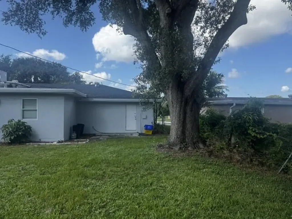 4259 Empress Street Palm Beach Gardens FL 33410