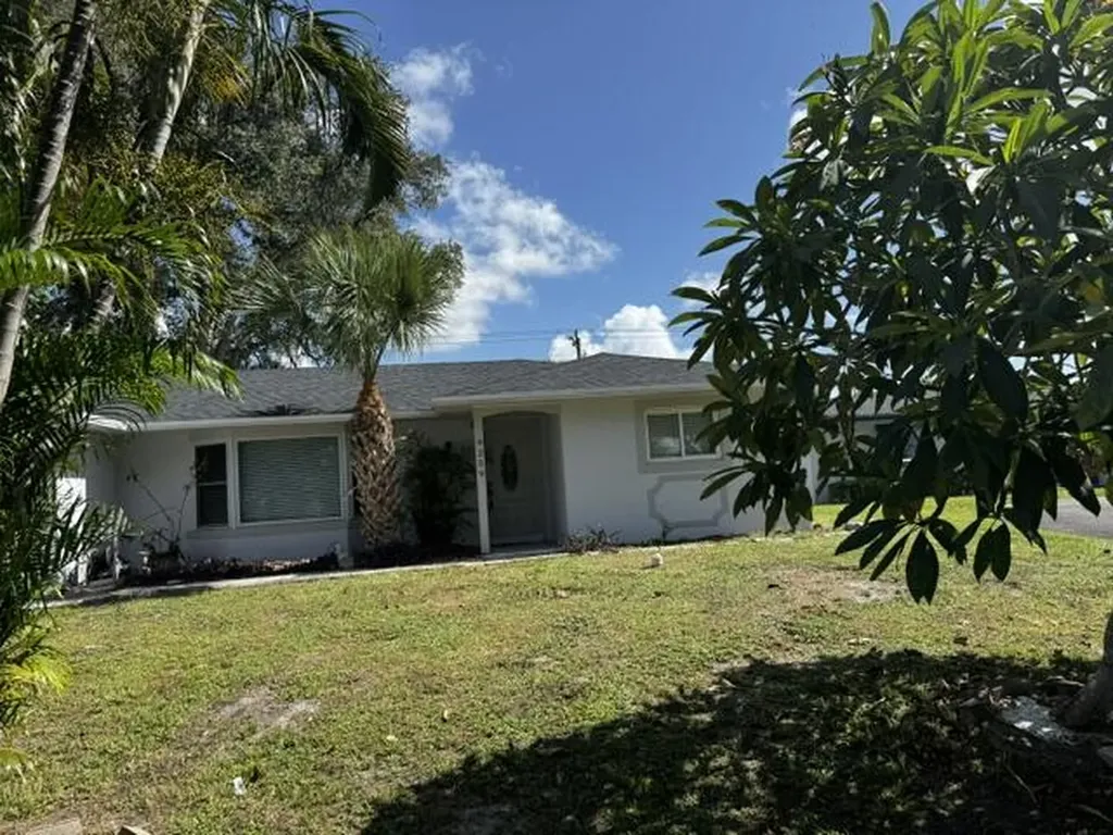 4259 Empress Street Palm Beach Gardens FL 33410