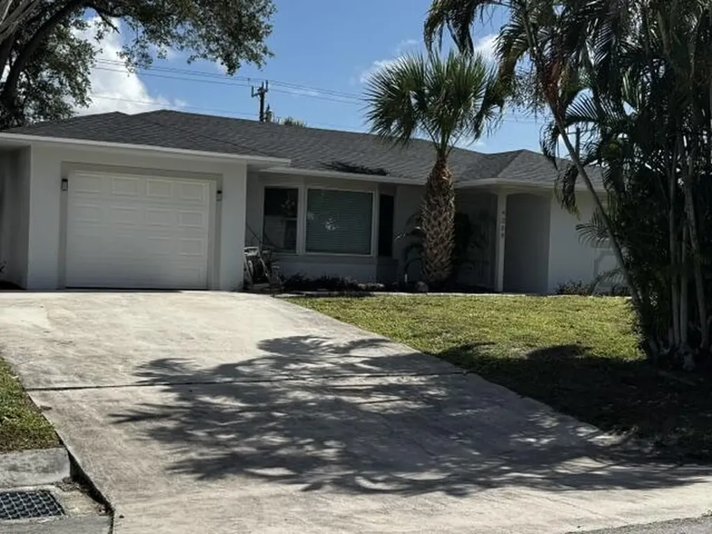 4259 Empress Street Palm Beach Gardens FL 33410