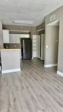6952 SW 39th Street Davie FL 33314
