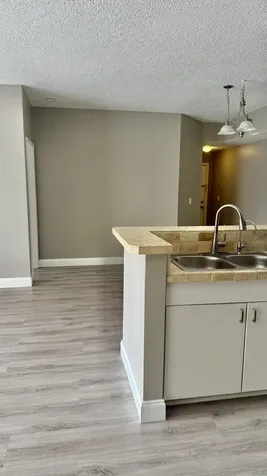 6952 SW 39th Street Davie FL 33314