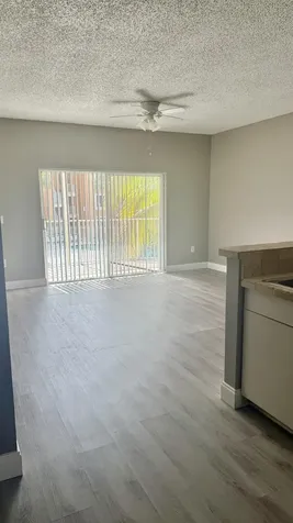 6952 SW 39th Street Davie FL 33314