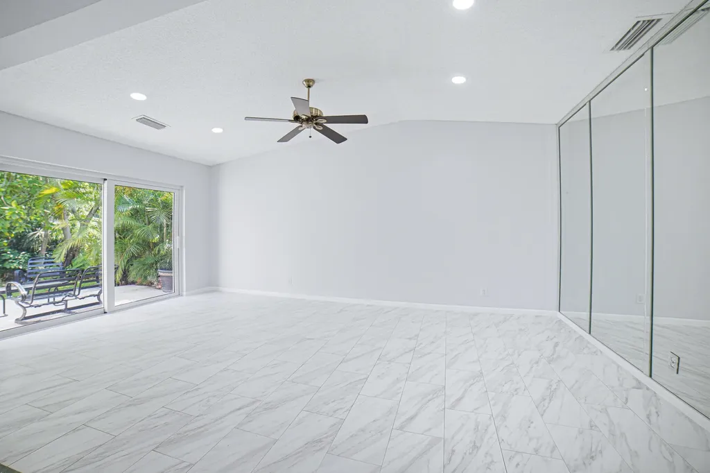 5284 Breadfruit Circle Delray Beach FL 33484