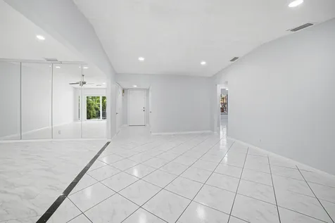 5284 Breadfruit Circle Delray Beach FL 33484