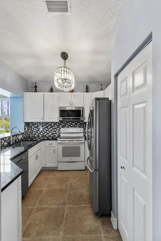1216 NW 100th Avenue Pembroke Pines FL 33024