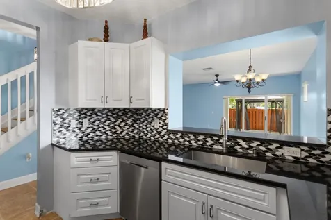 1216 NW 100th Avenue Pembroke Pines FL 33024