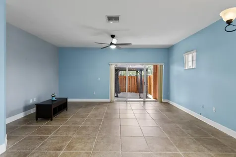 1216 NW 100th Avenue Pembroke Pines FL 33024