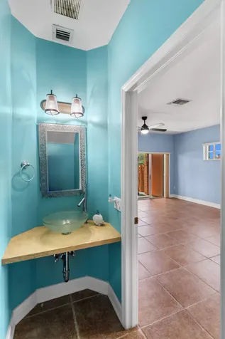 1216 NW 100th Avenue Pembroke Pines FL 33024