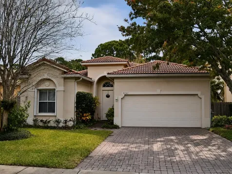 5743 Sunberry Circle Fort Pierce FL 34951
