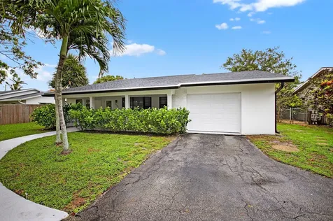 725 Heron Drive Delray Beach FL 33444