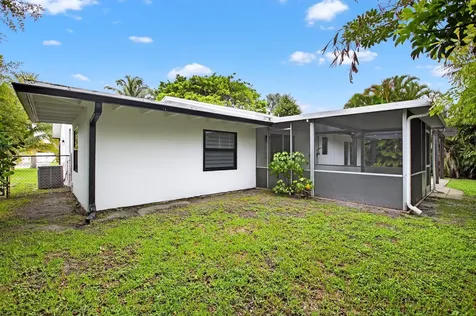725 Heron Drive Delray Beach FL 33444