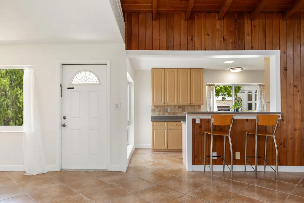 2870 NE 18th Street Pompano Beach FL 33062